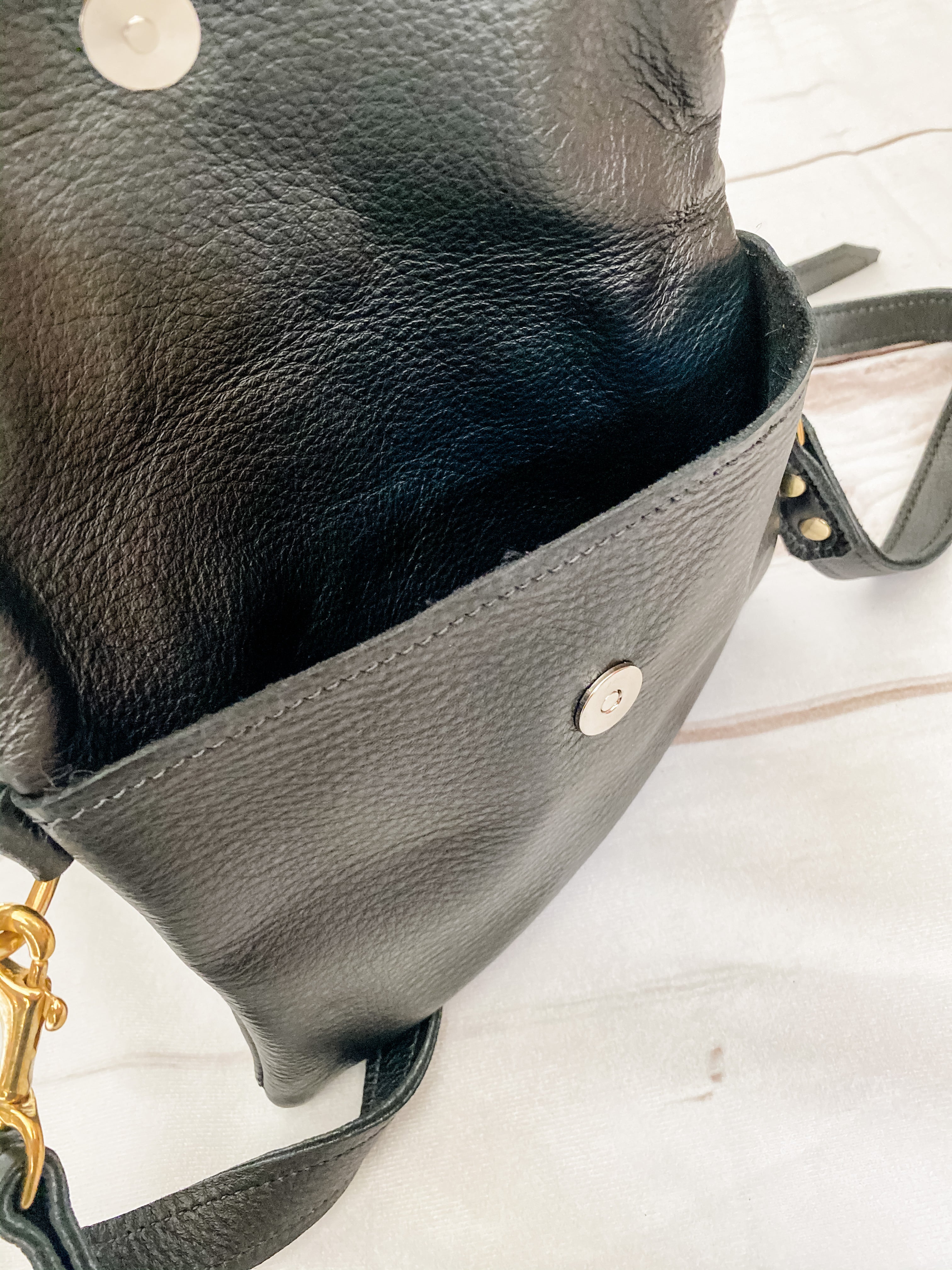 Foldover Crossbody - Pebble Black