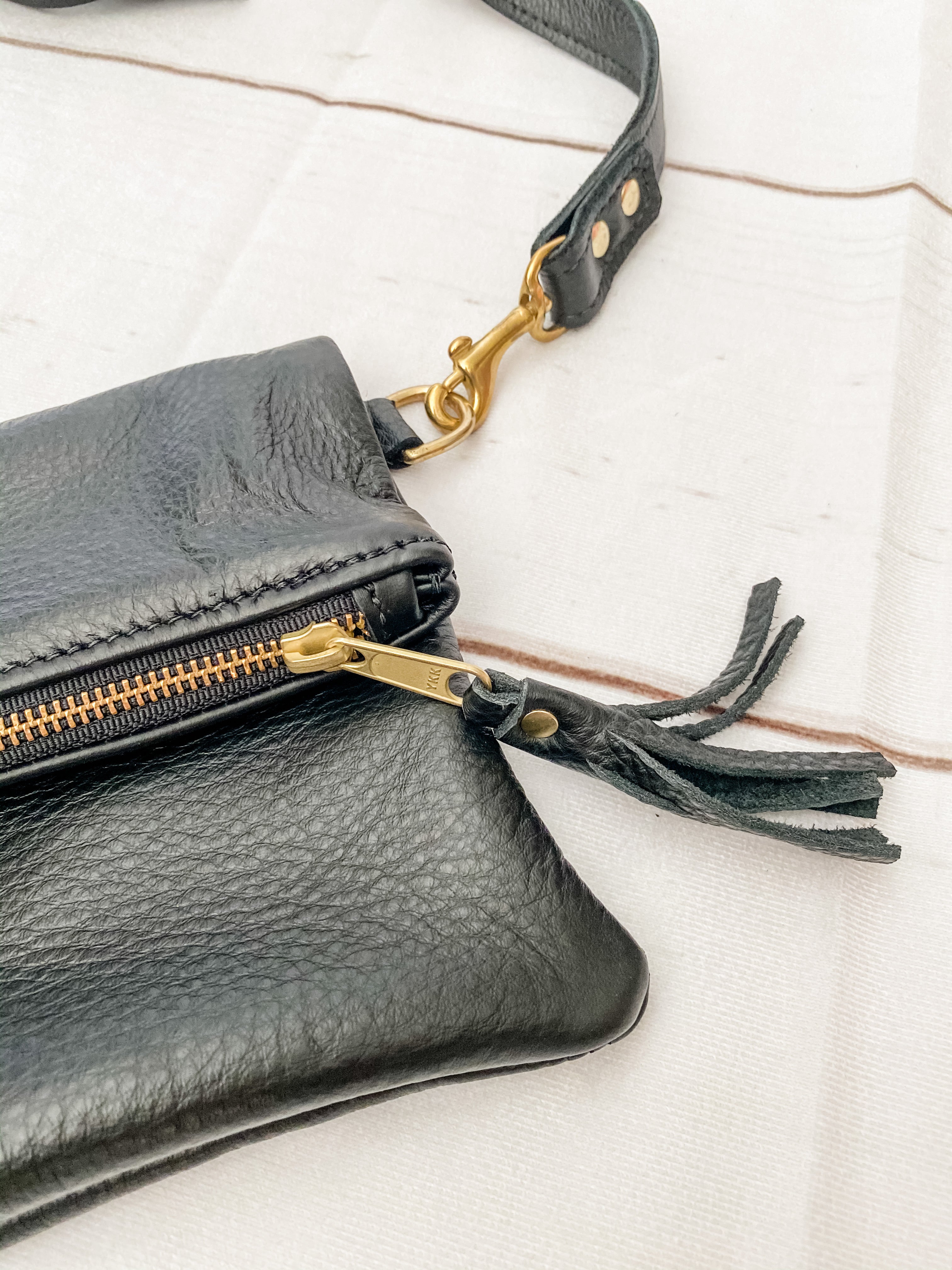 Foldover Crossbody - Pebble Black